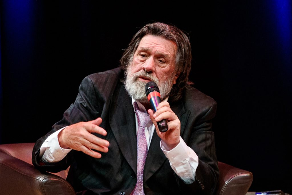 Ricky Tomlinson on stage interview